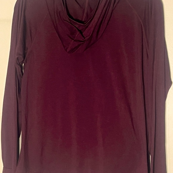 90 Degree by Reflex Hoodie - lightweight - Picture 4 of 4